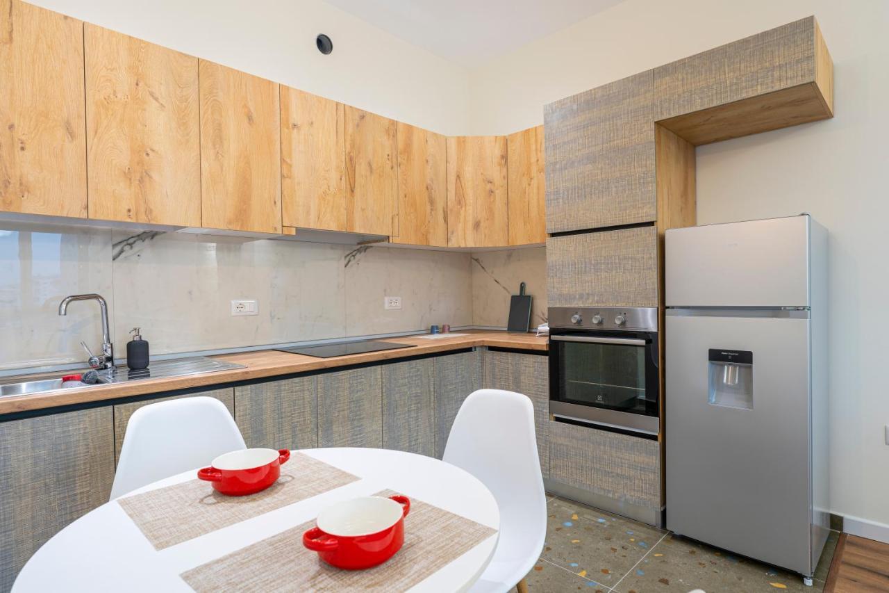 Cane Apartment Emerald Тирана Екстериор снимка