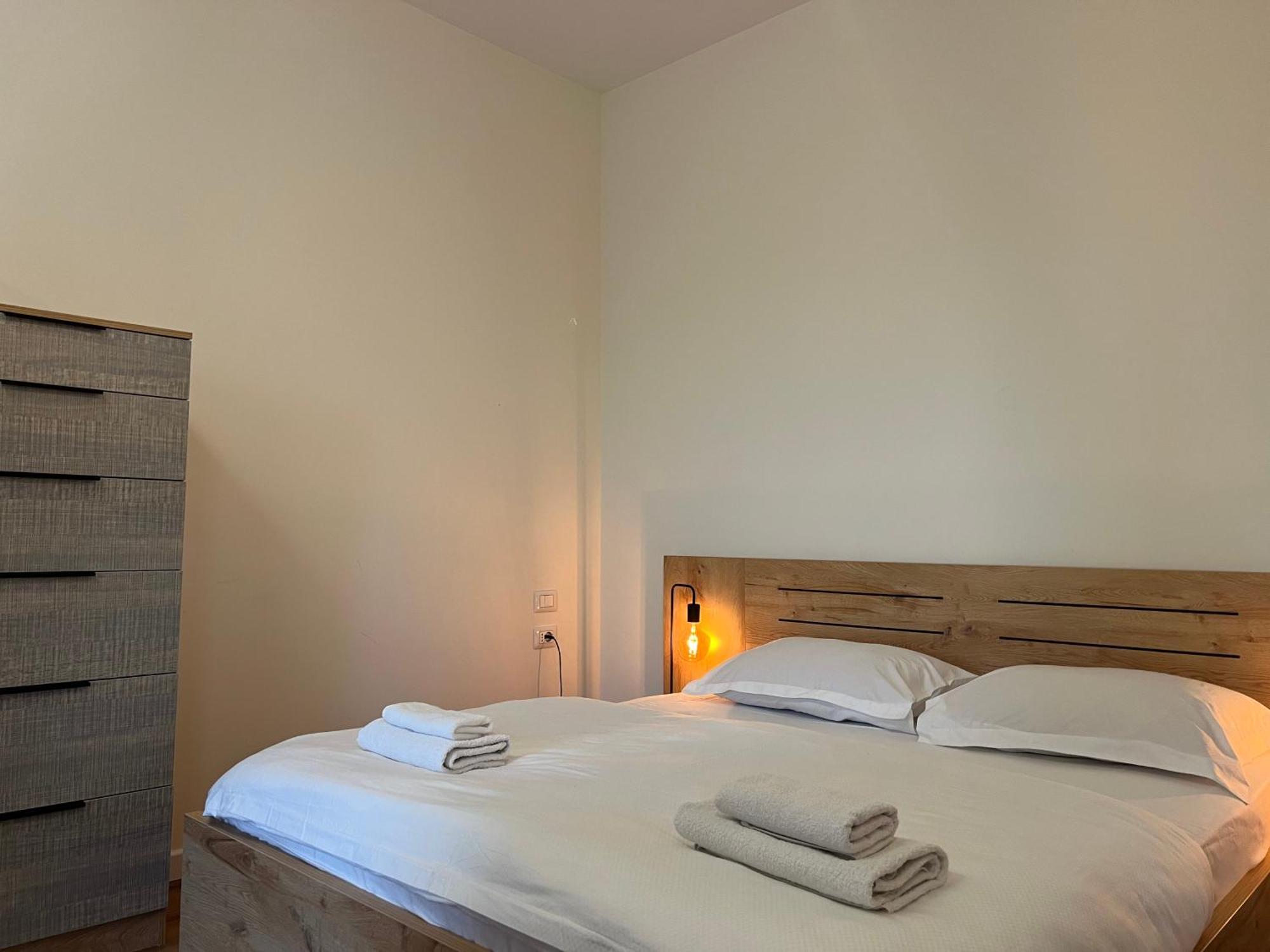 Cane Apartment Emerald Тирана Екстериор снимка